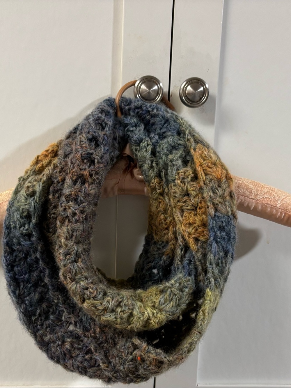 Infinity scarf - Picture 2 of 3